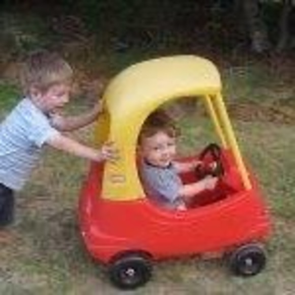 Meet your Posher, Fiona - Picture 1 of 1